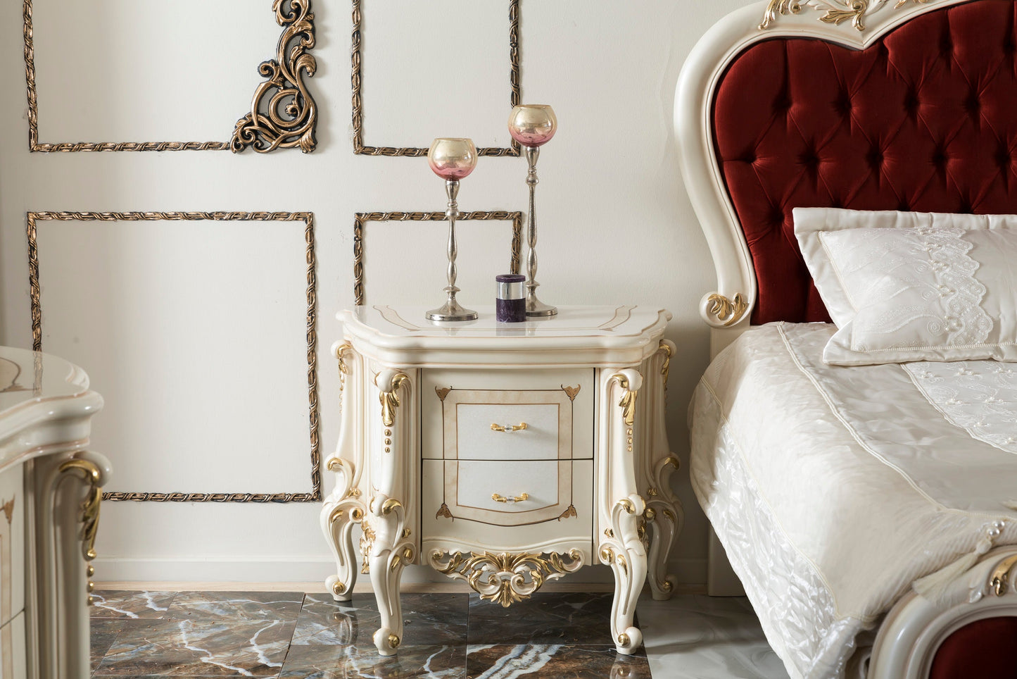 Karvion Bedroom Set