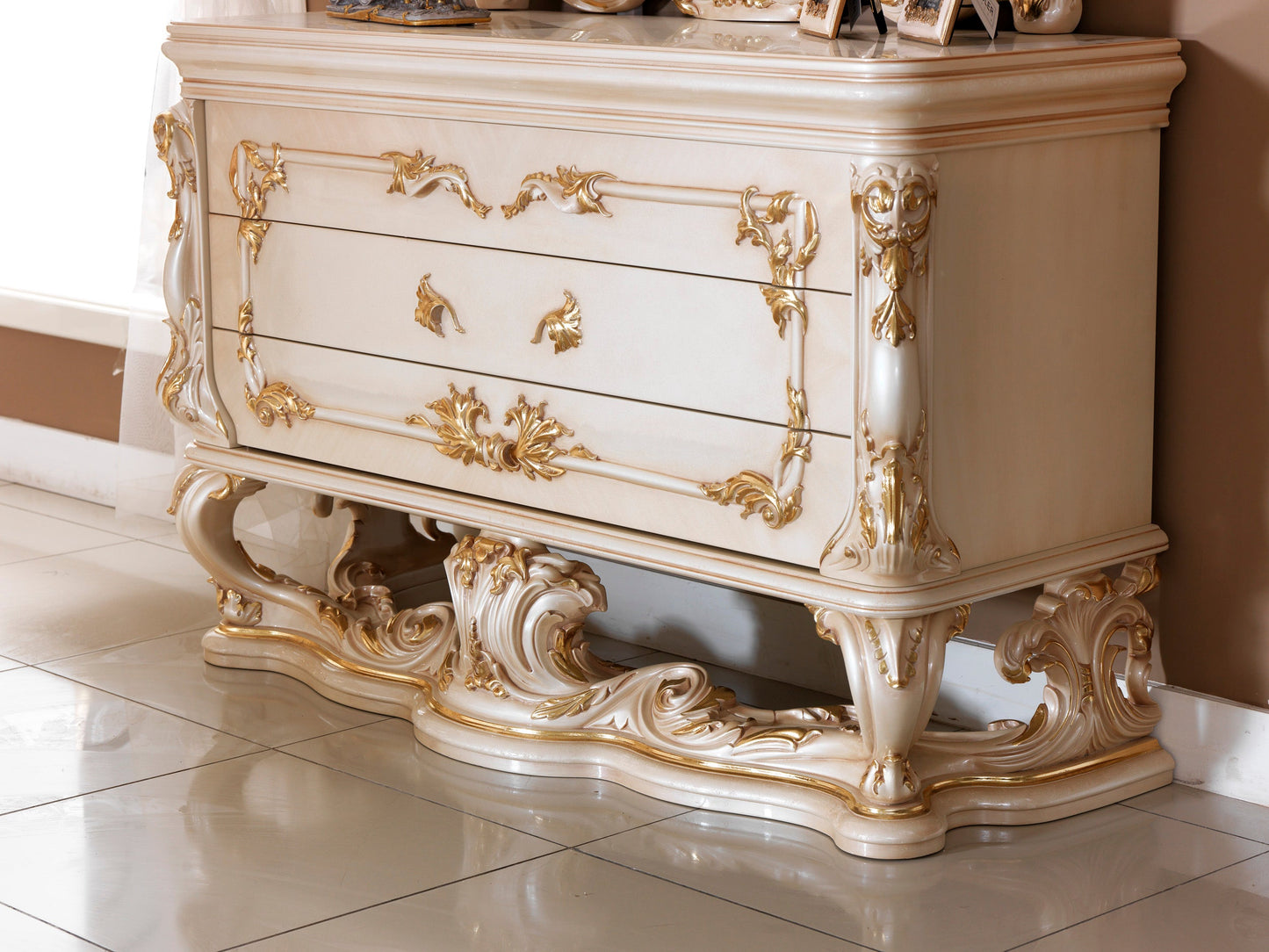 Korlina Bedroom Set