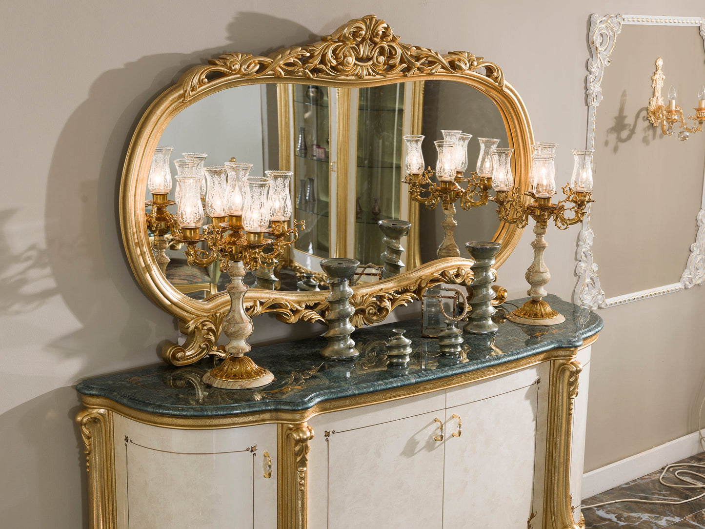 Brivana Dining Room Set