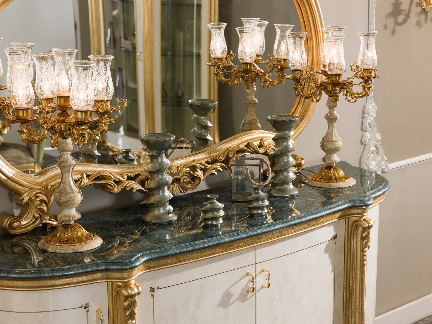 Brivana Dining Room Set
