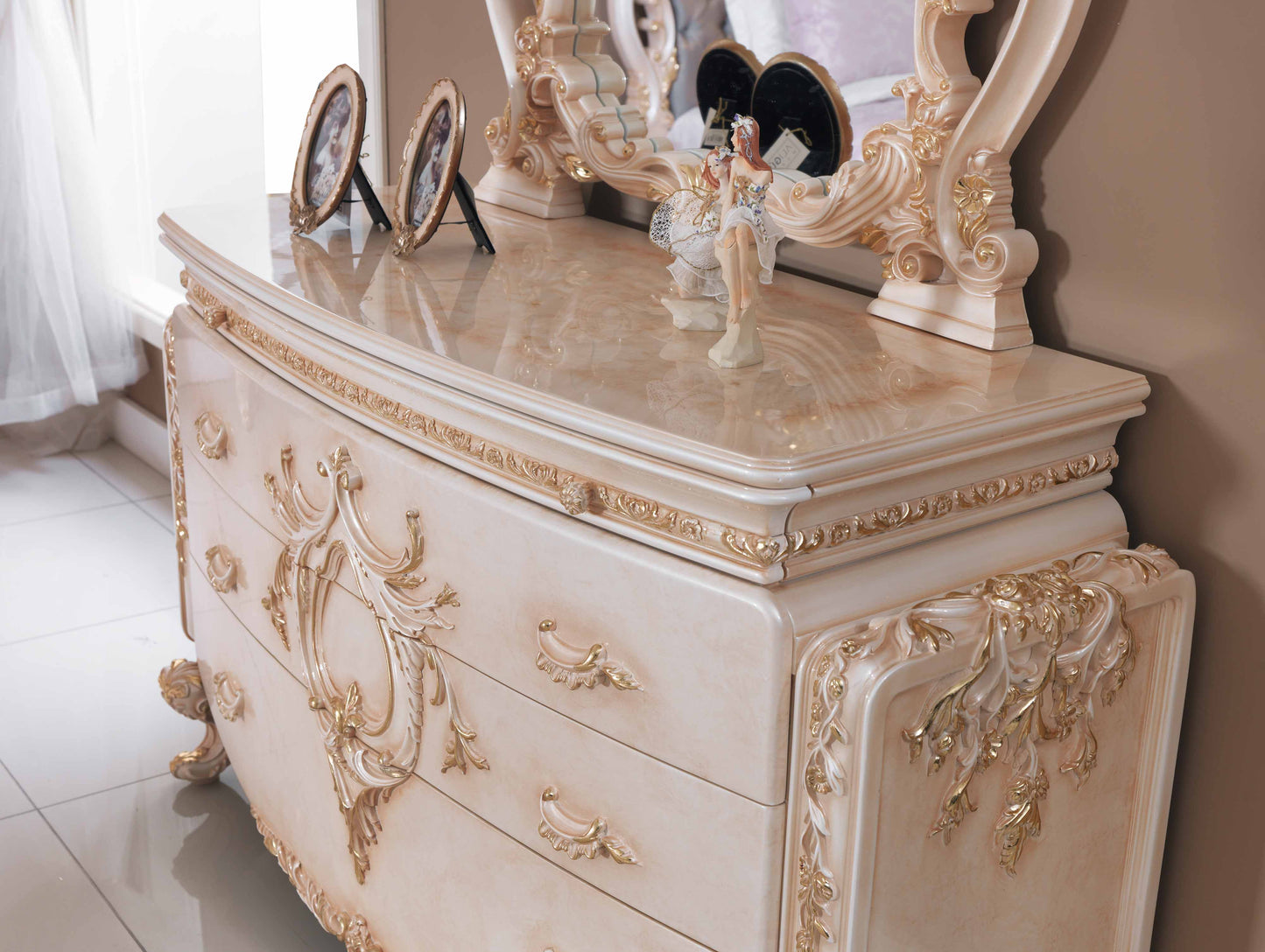 Moralis Bedroom Set