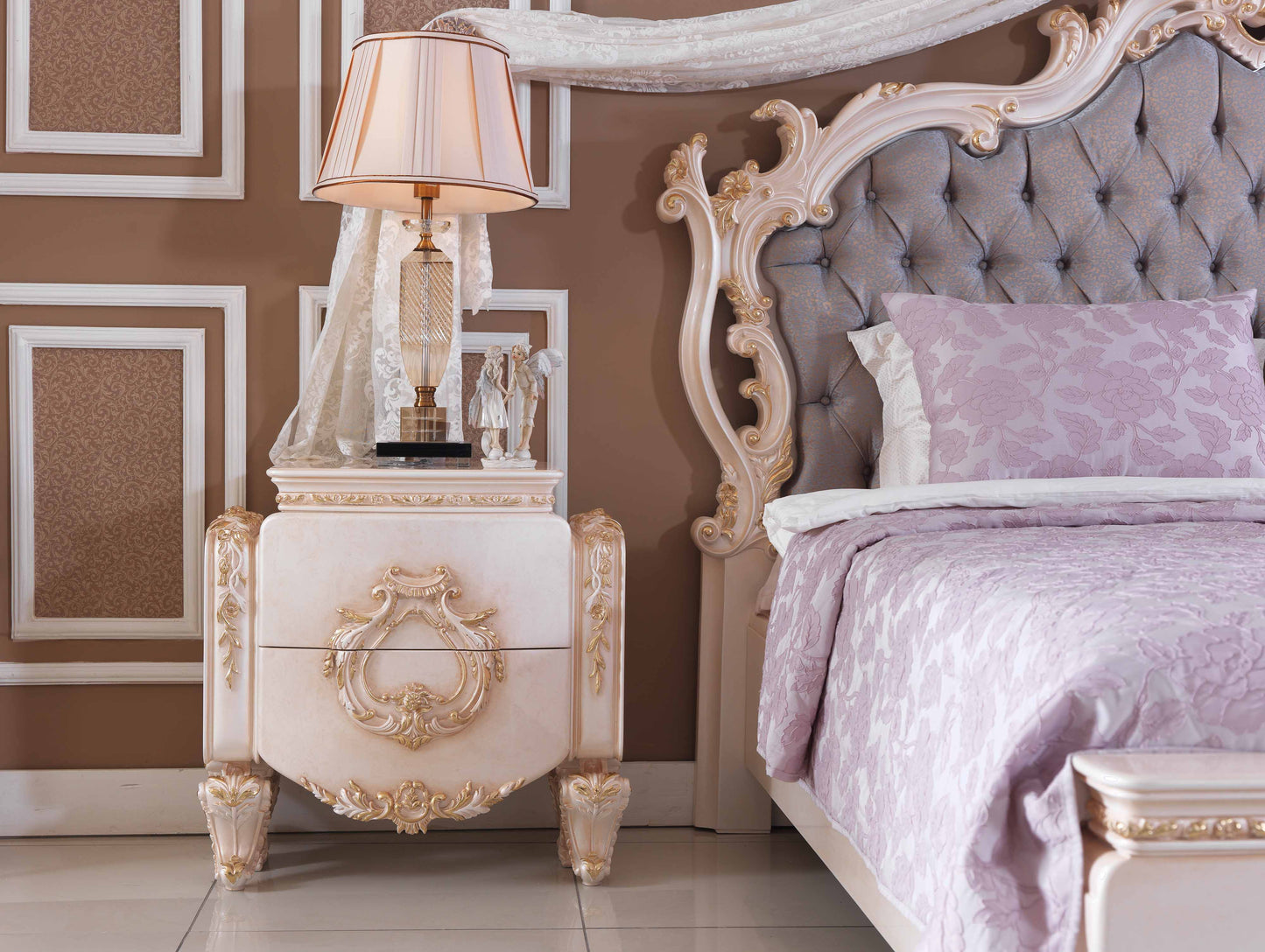 Moralis Bedroom Set