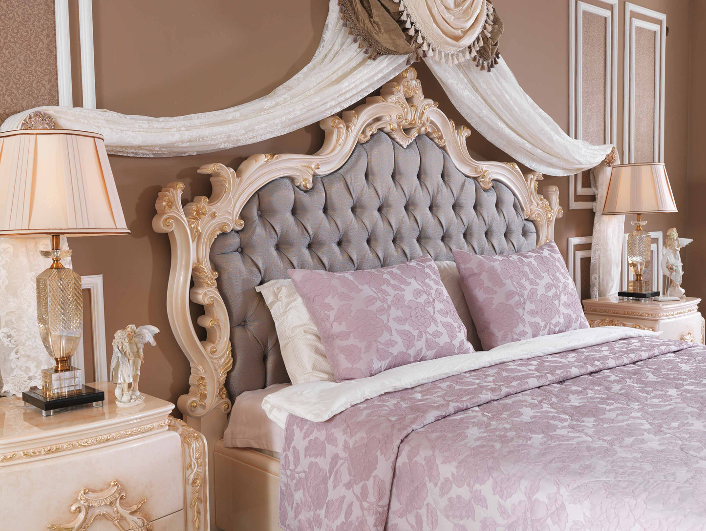 Moralis Bedroom Set