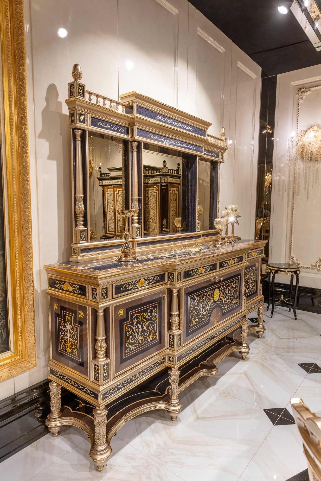Belmora Dining Room Set