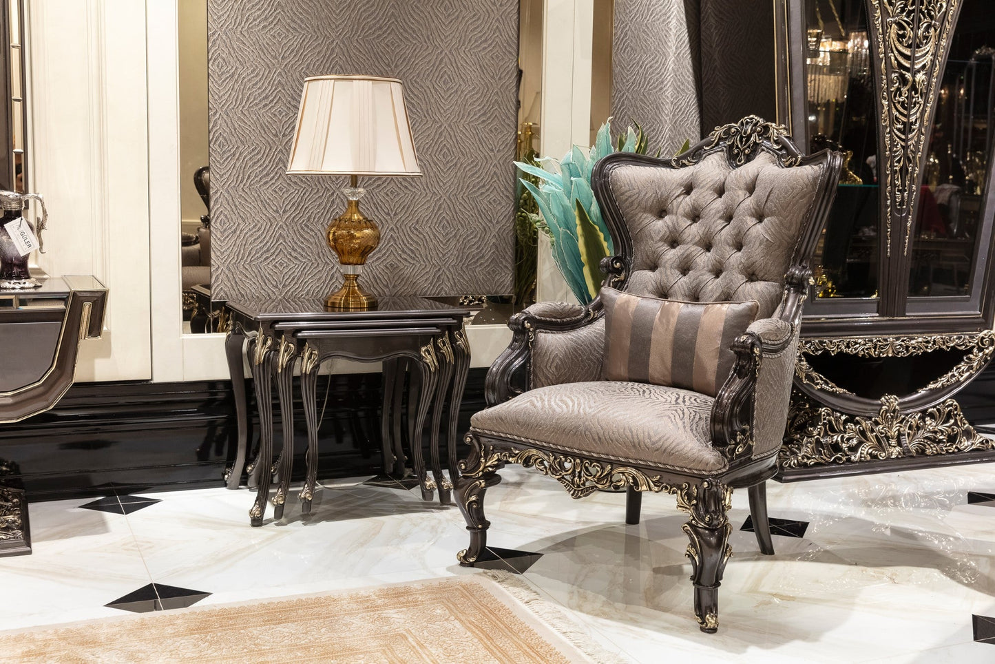 Cenvora Sofa Set