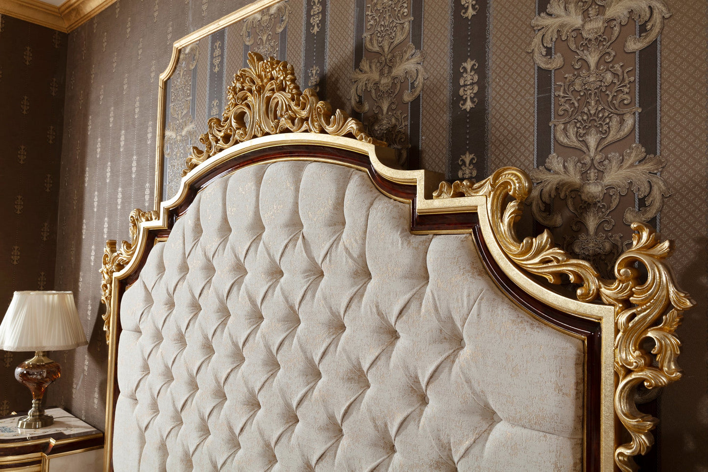 Pavelis Bedroom Set