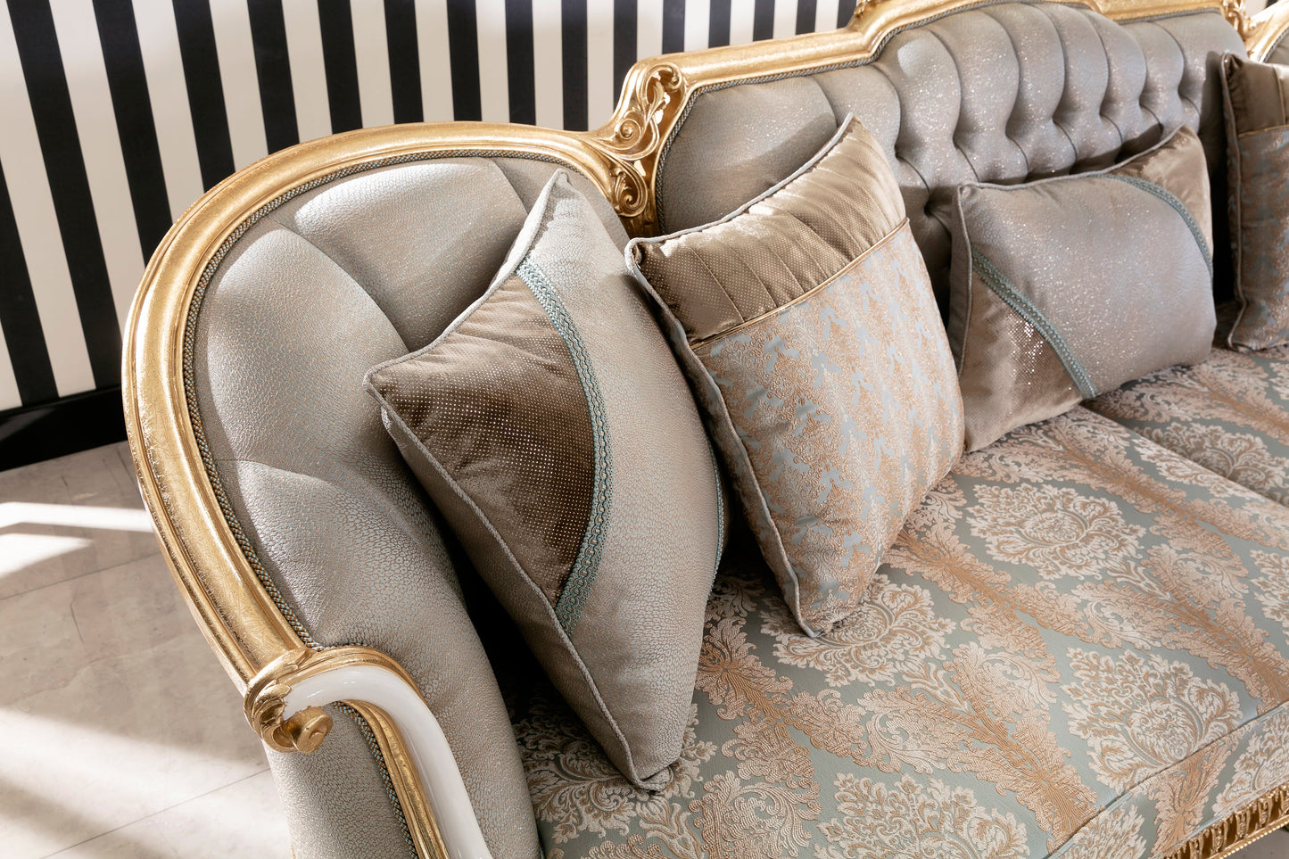 Birezza Sofa Set