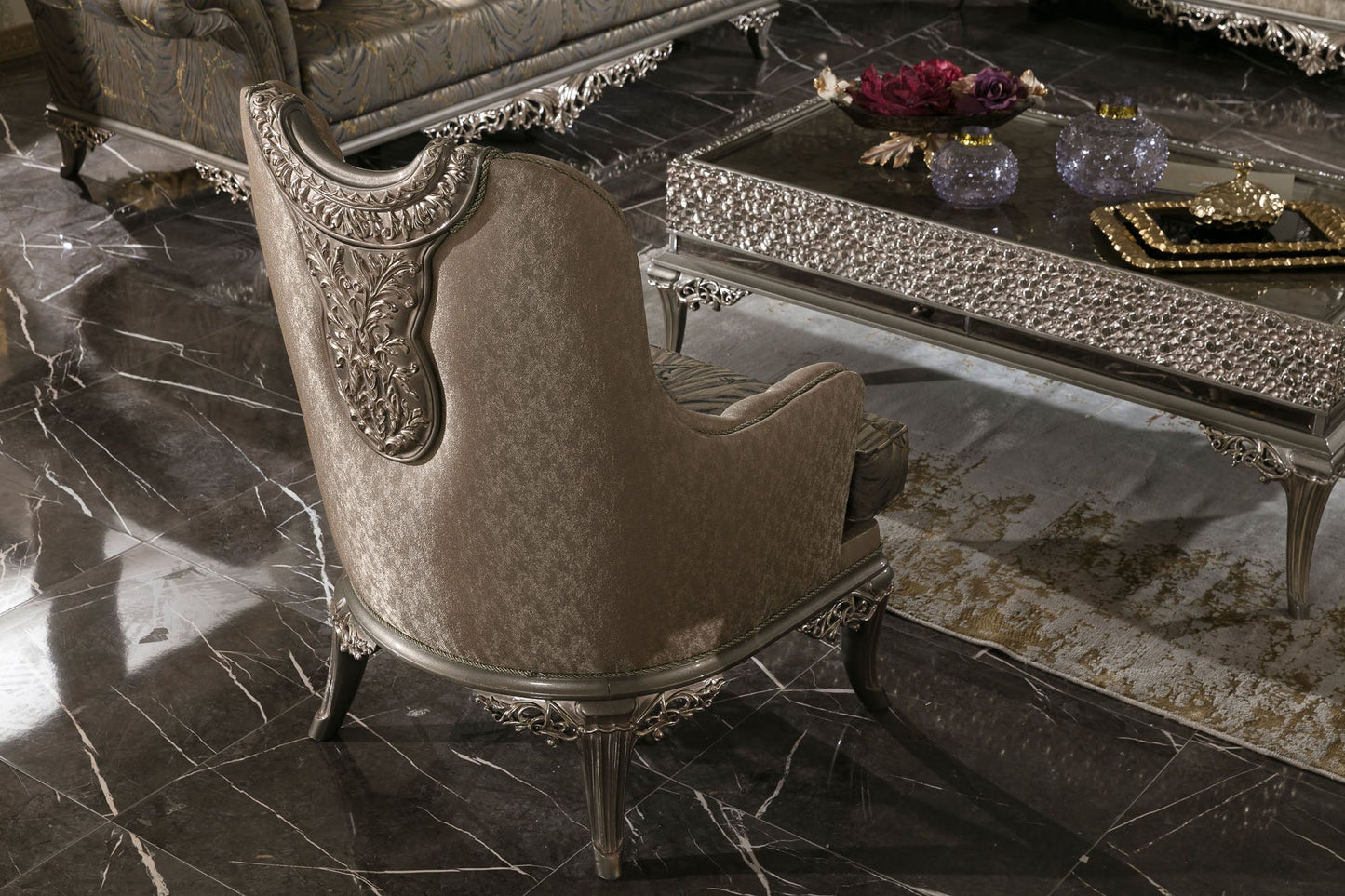 Davella Sofa Set
