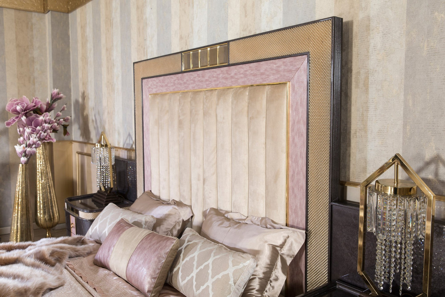 Lormina  Bedroom Set
