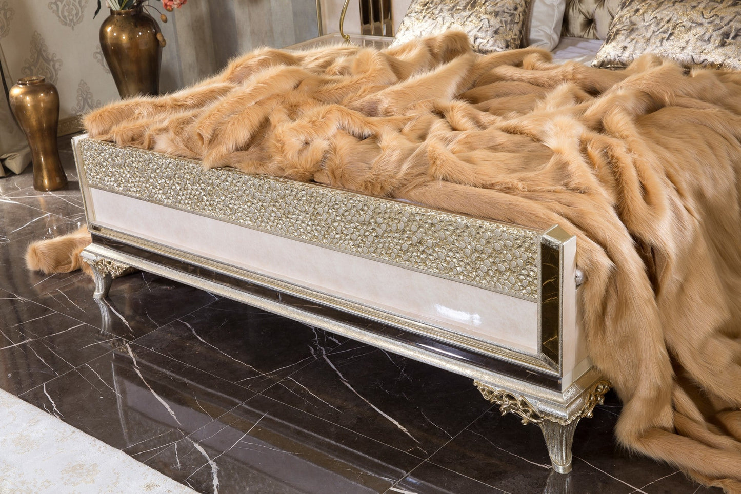 Mervona Bedroom Set