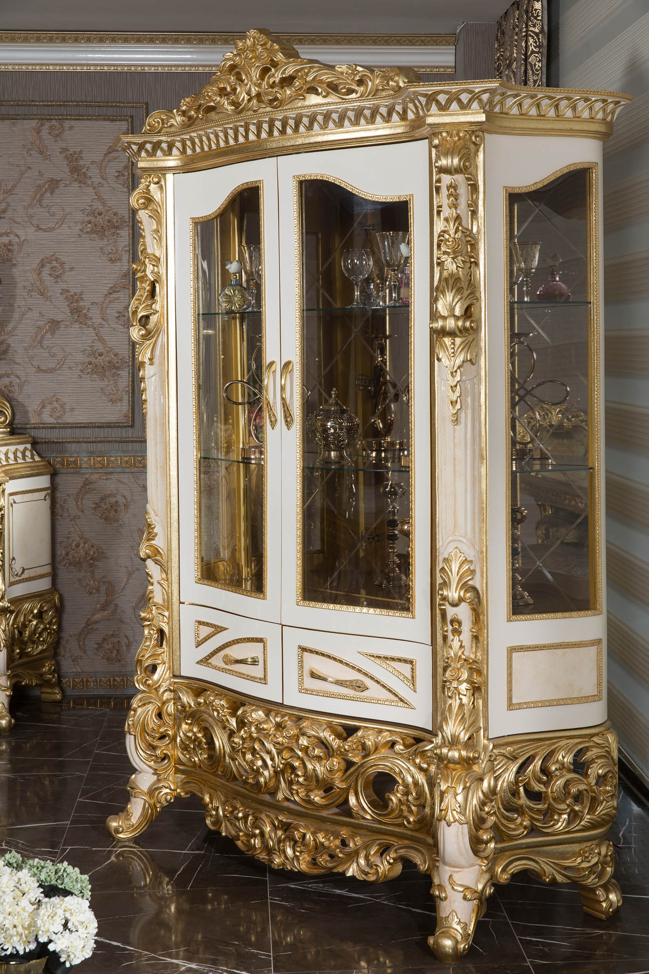 Aurelio Dining Room Set
