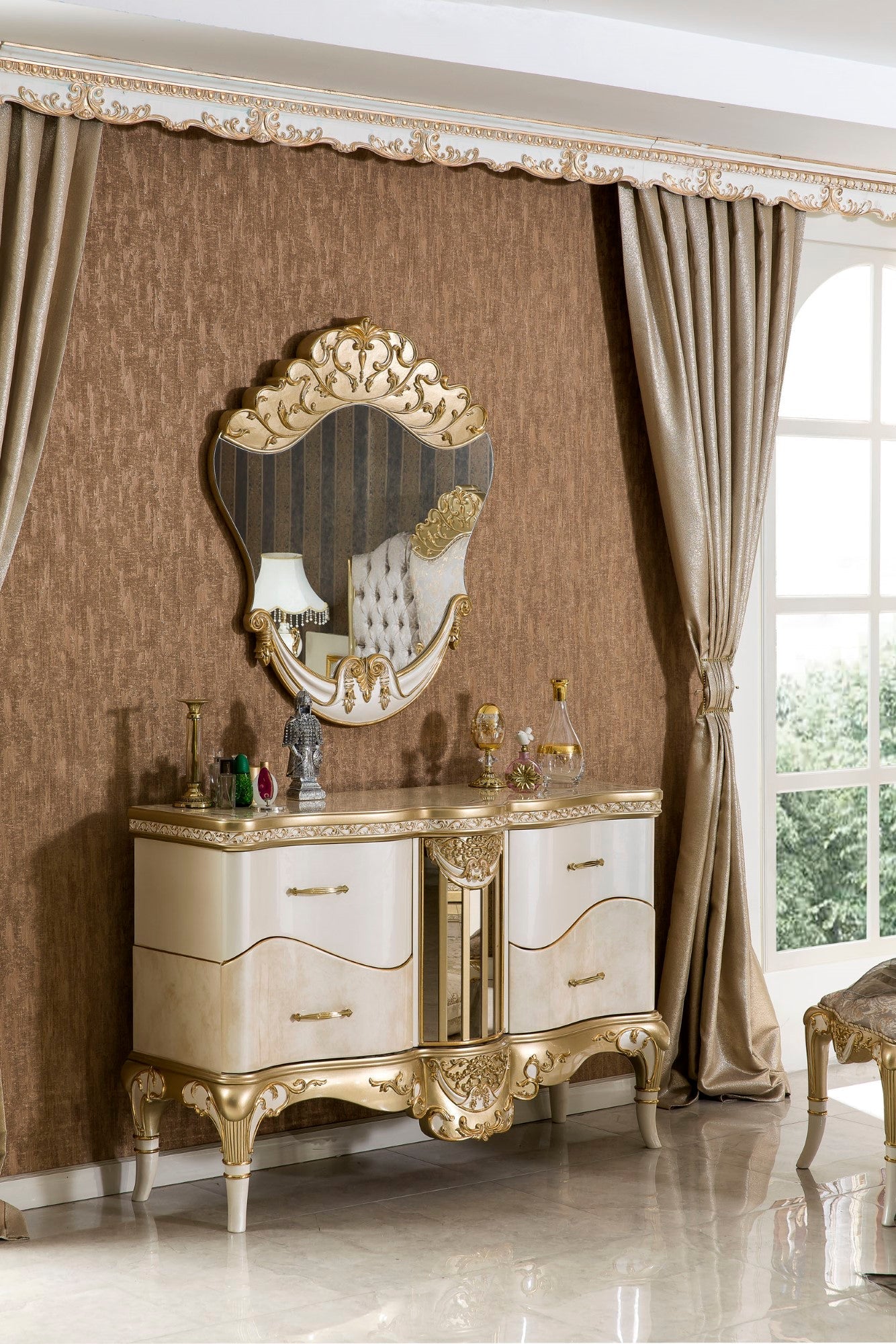 Lenvira Bedroom Set