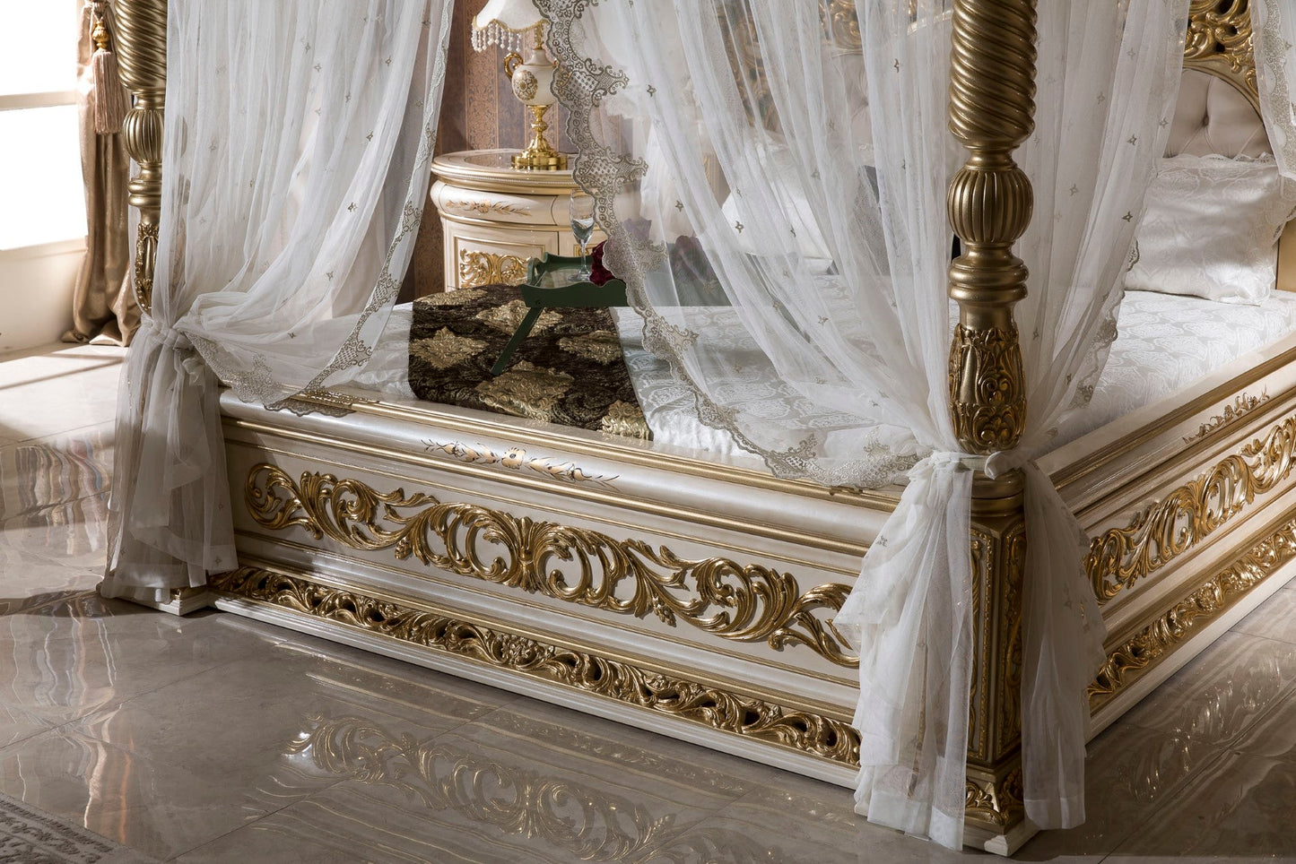 Menvira Bedroom Set