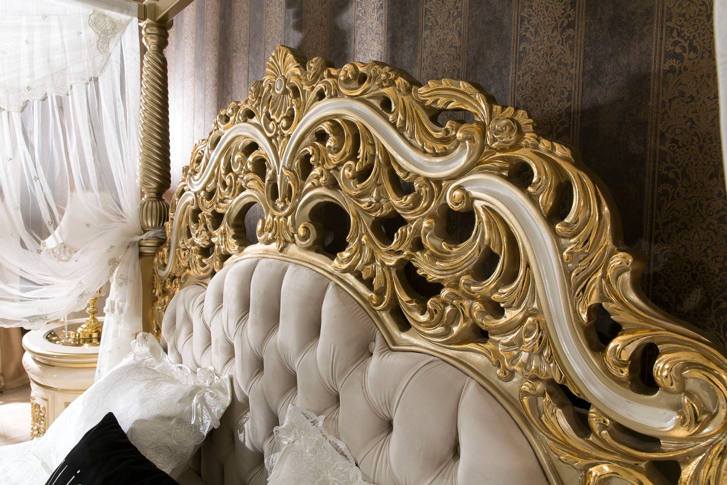 Menvira Bedroom Set