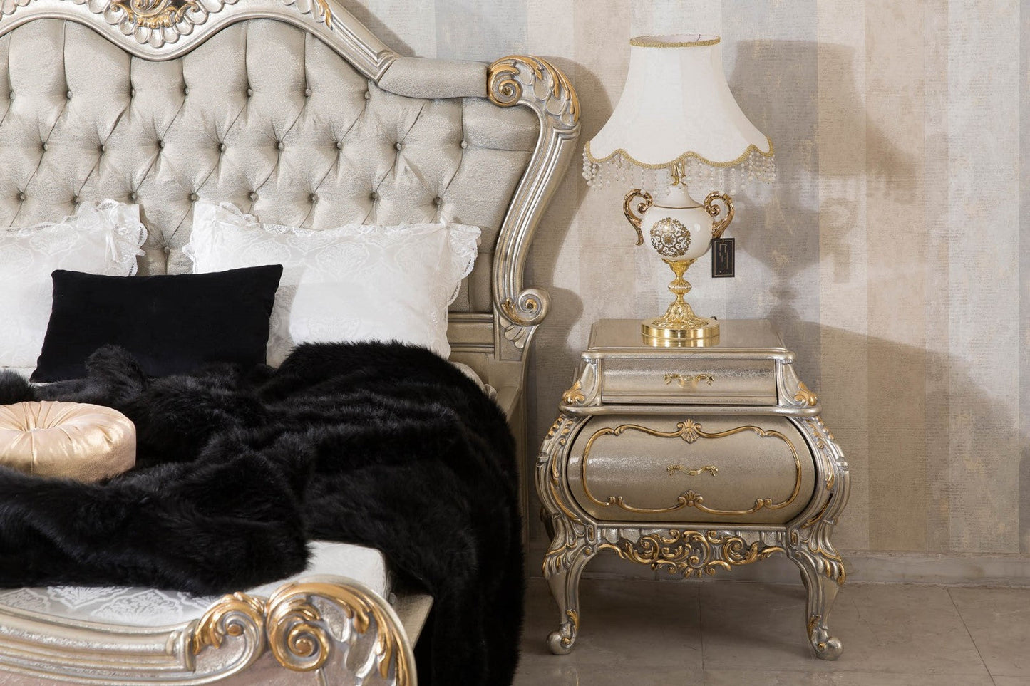 Izelis Bedroom Set