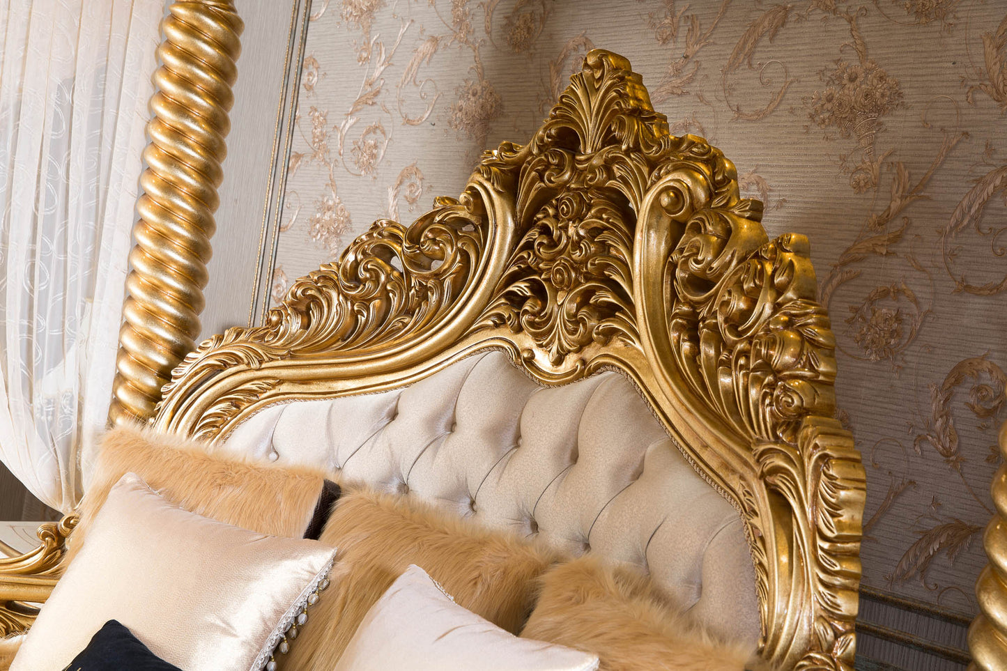 Izelva Bedroom Set