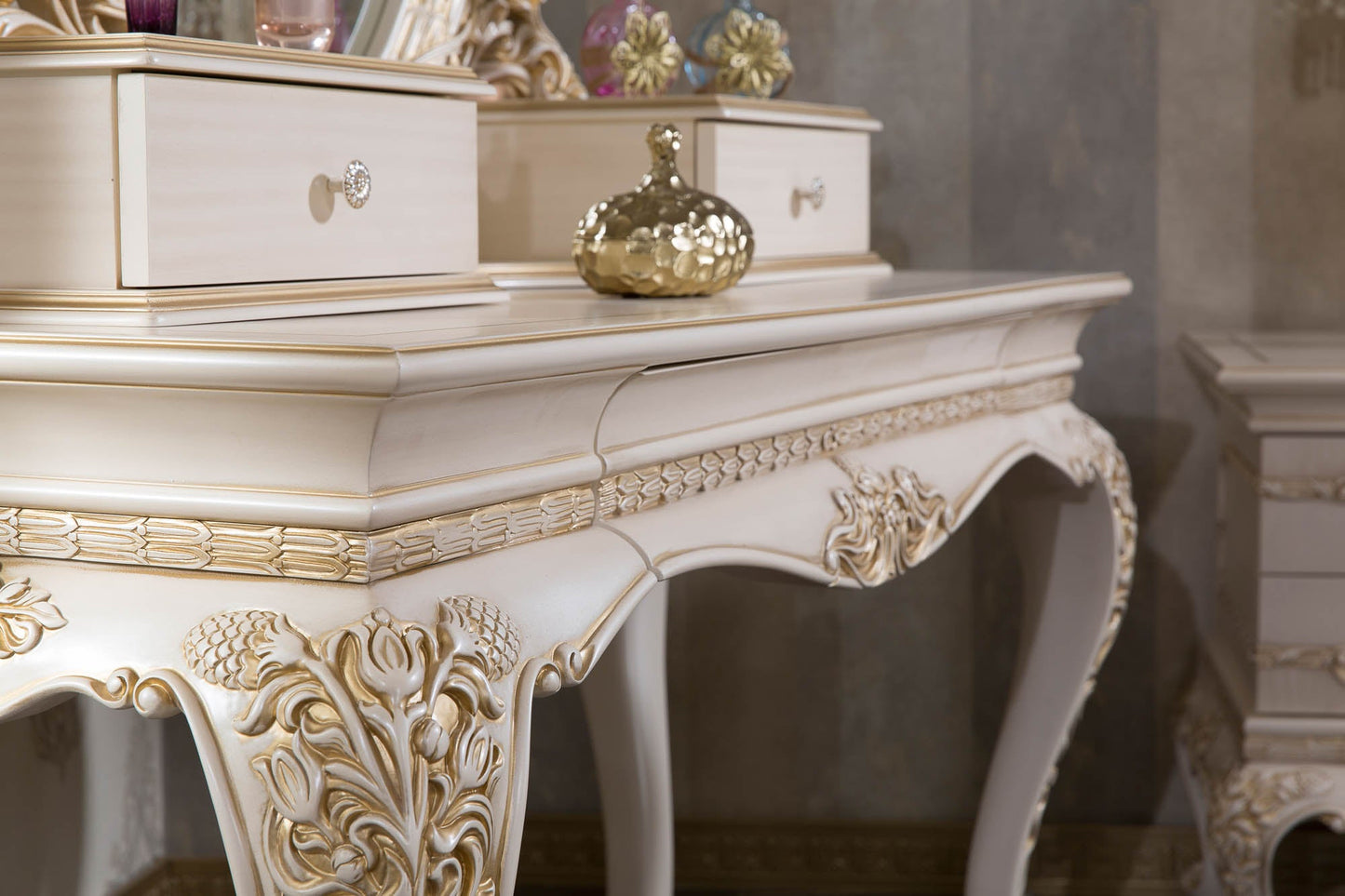 Kessira Bedroom Set