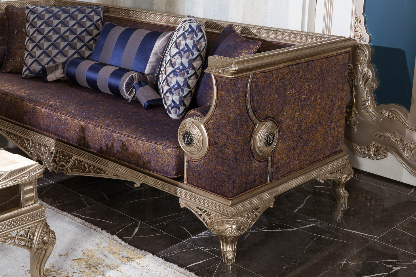 Lapis Sofa Set