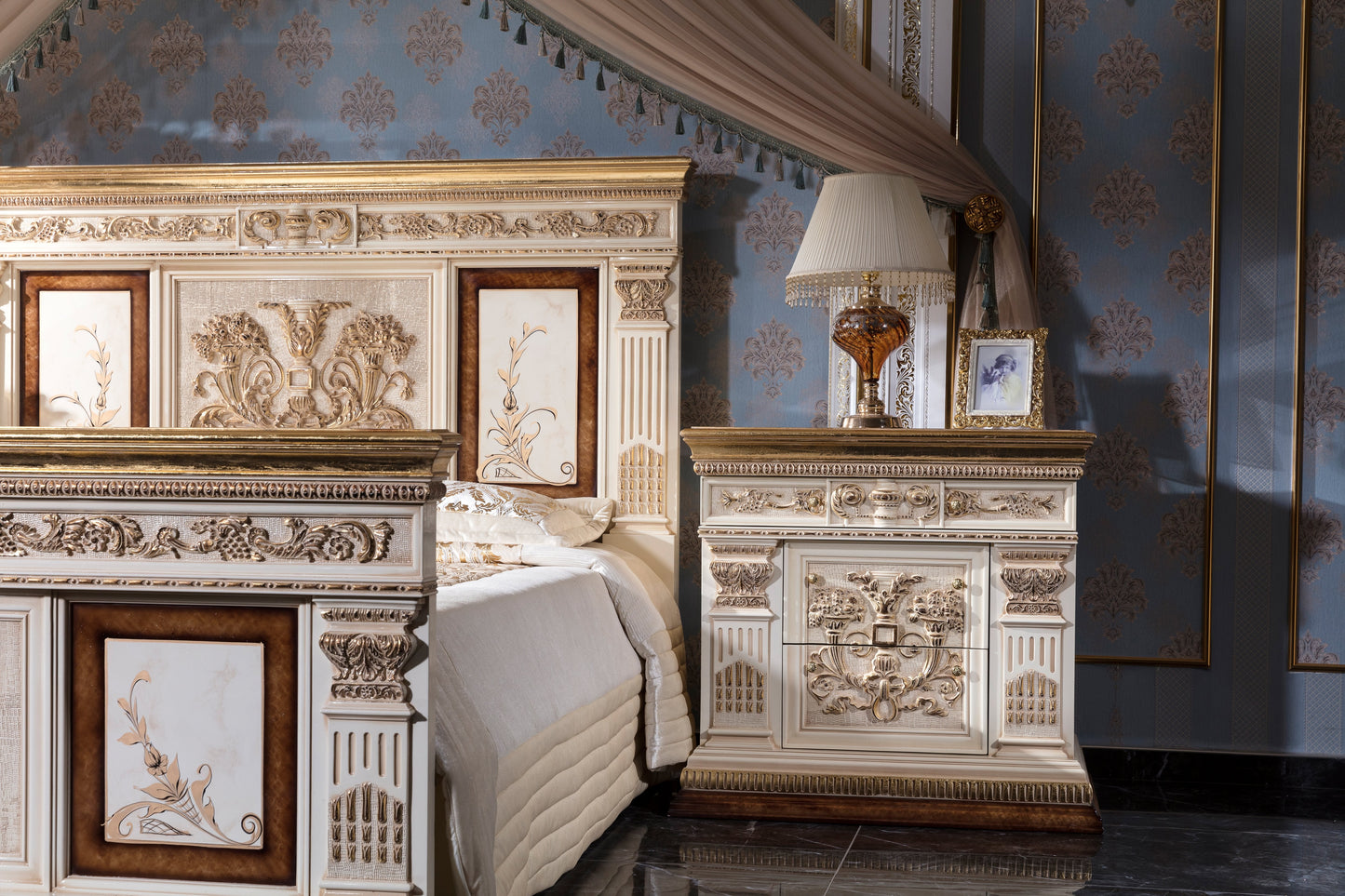 Nervessa Bedroom Set