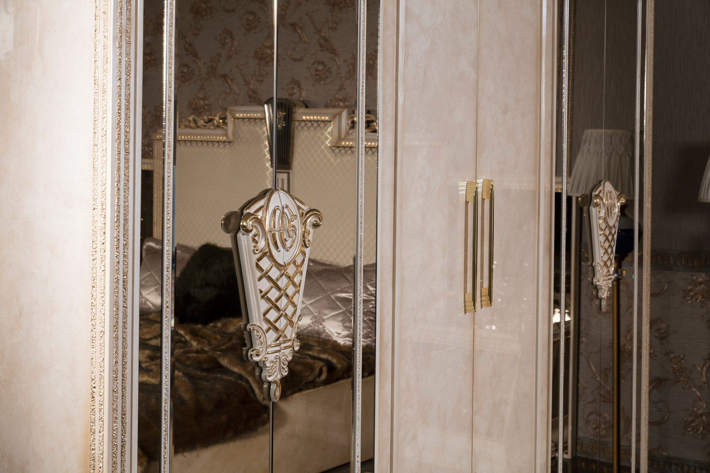 Morlina Bedroom Set